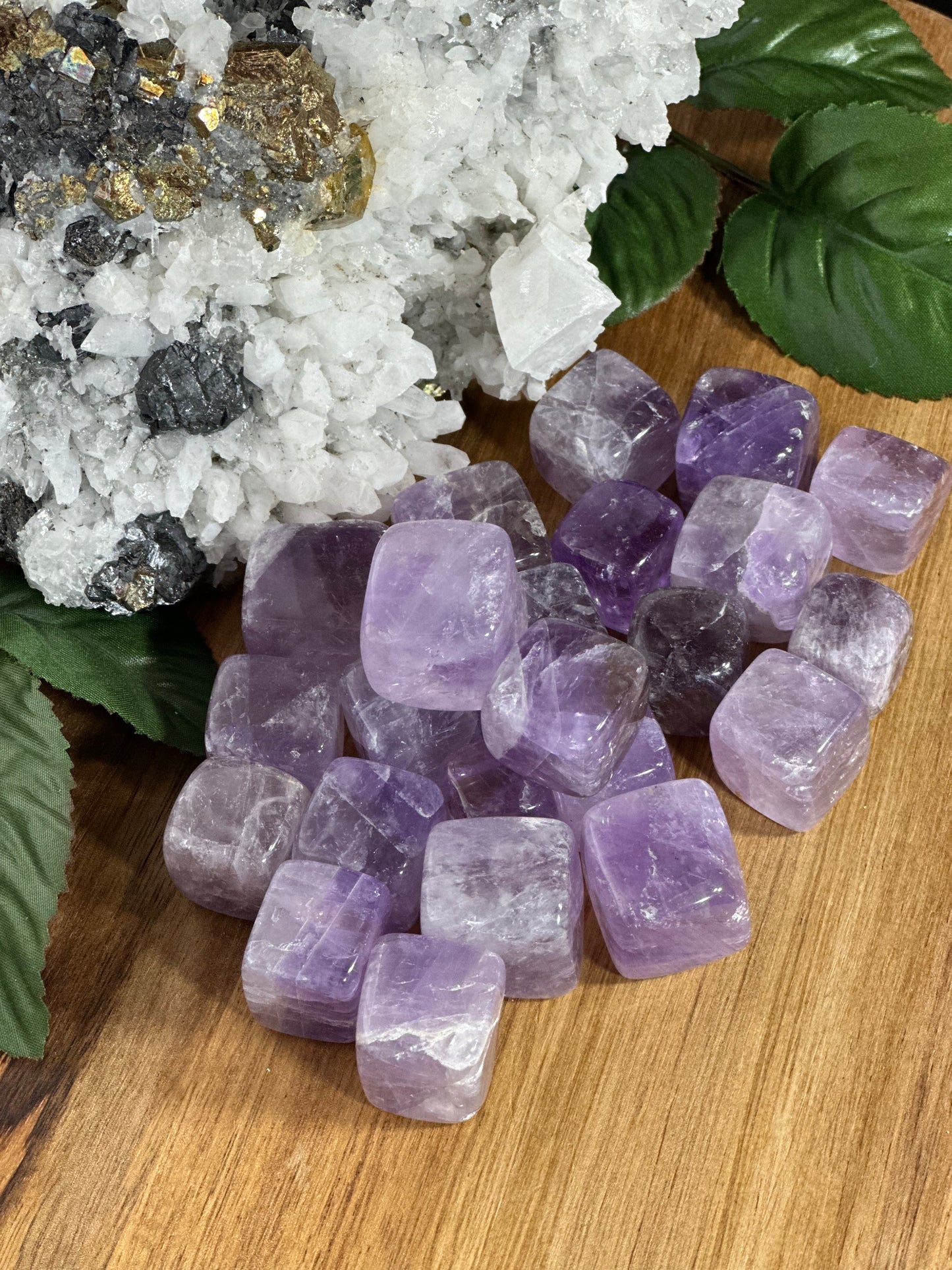 Amethyst Cube Tumbles
