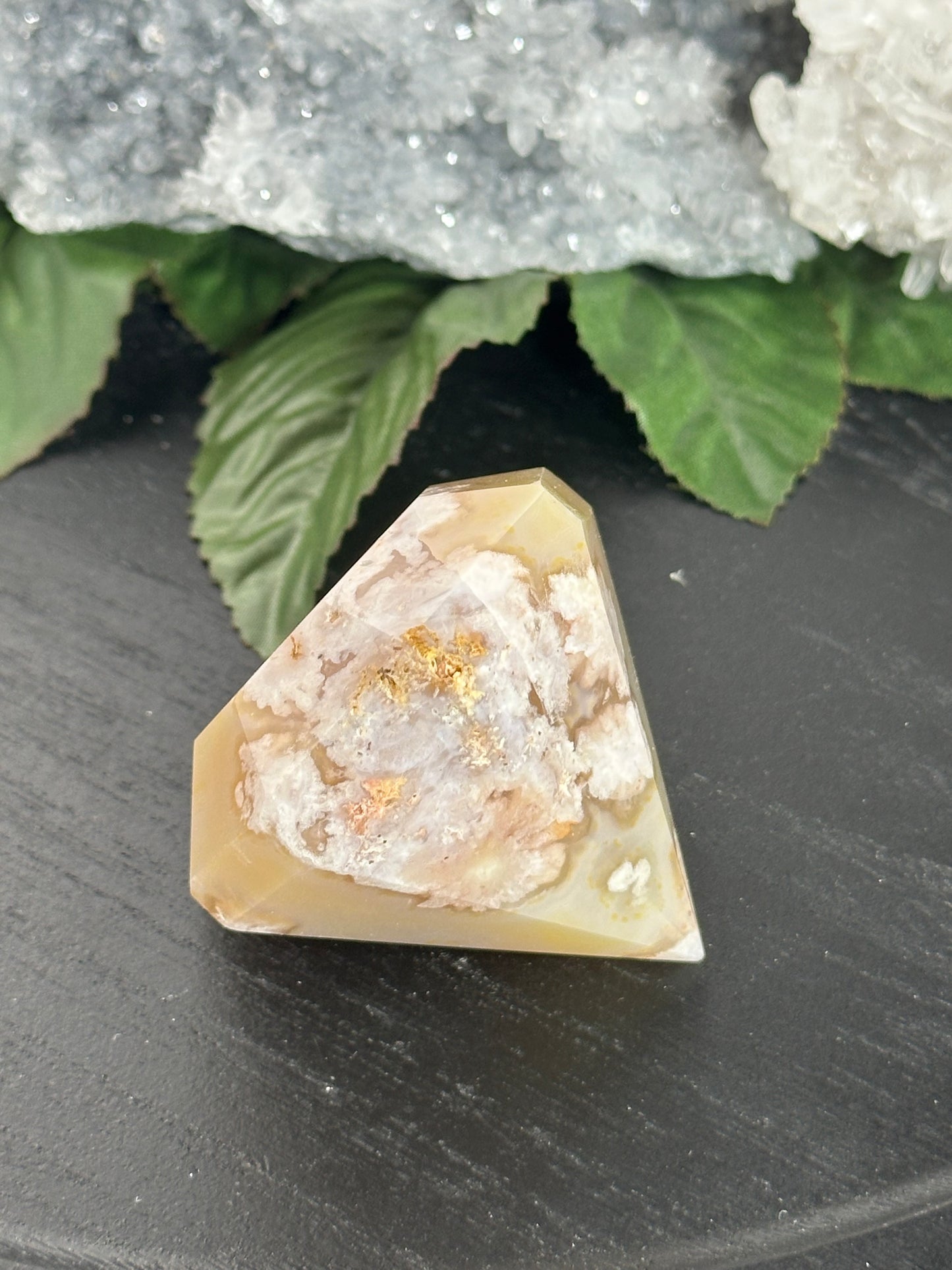 Diamond Carving Flower Agate