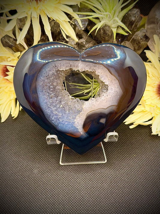 Agate Heart with Druzy Center