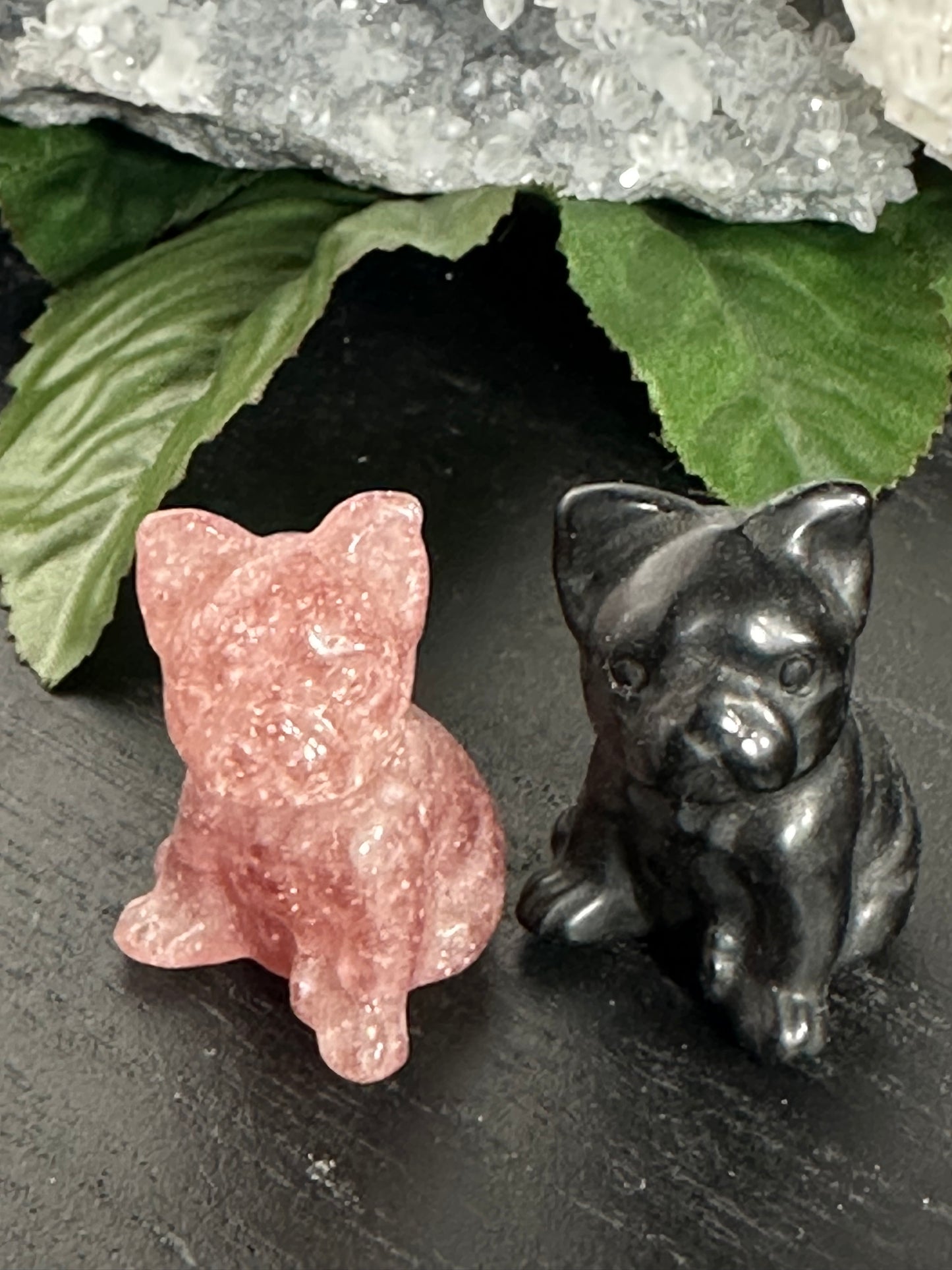 1" Bull Dog Carving (Intuitive Pick)