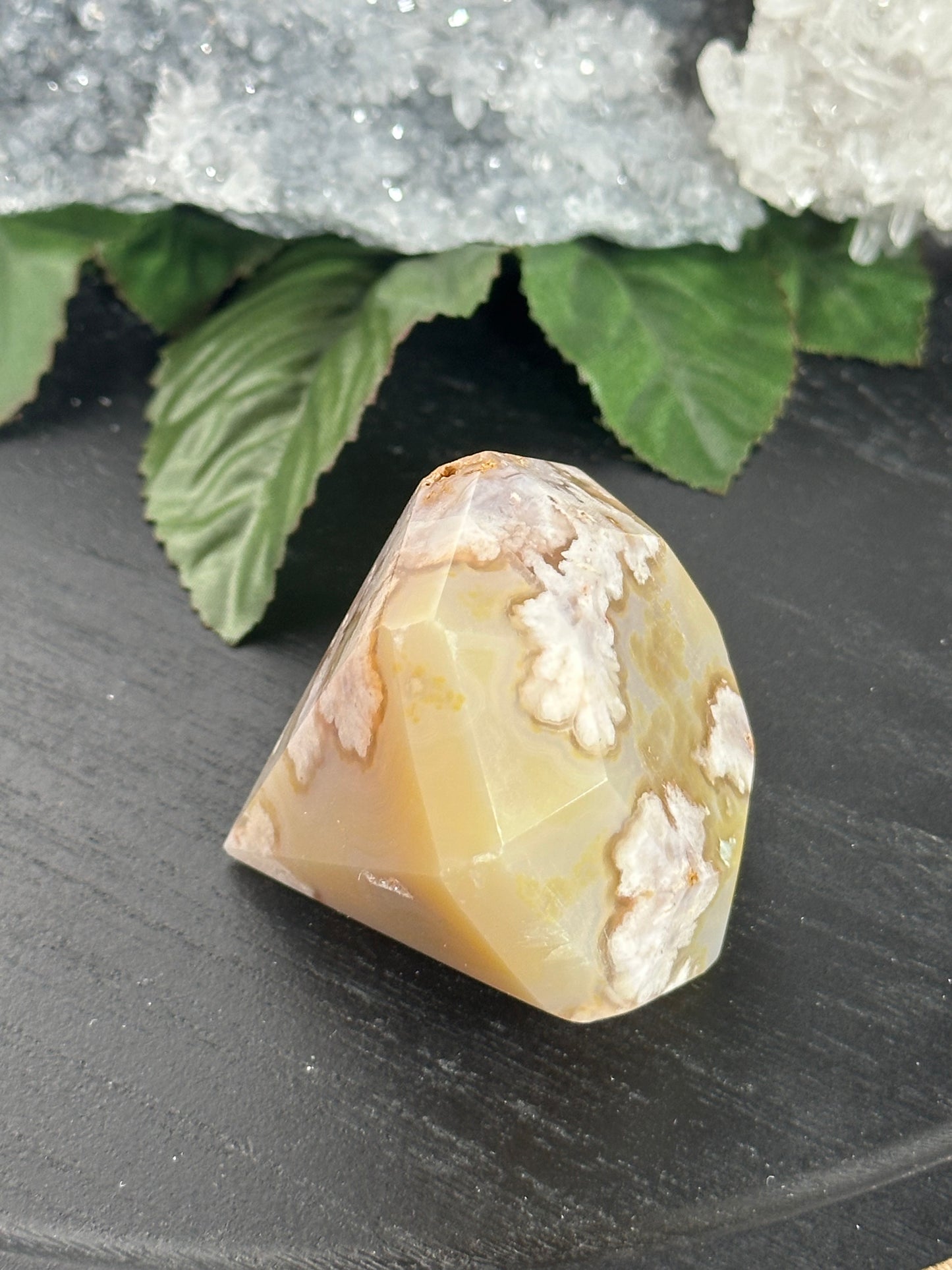 Diamond Carving Flower Agate