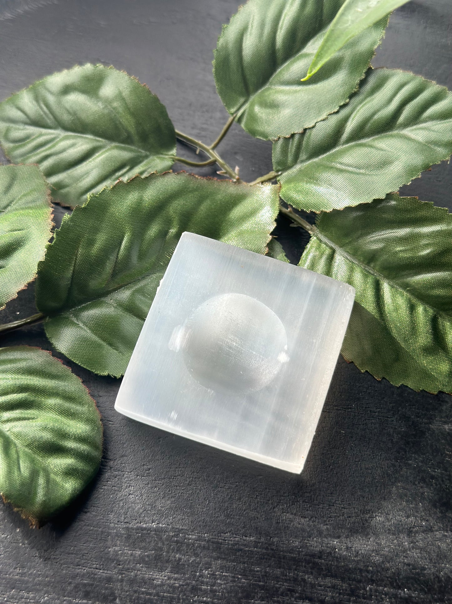 1" Selenite Sphere Holder